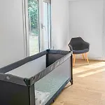 Calme Avec Piscine Et A Proche Hopital Tram Et Parc D Activite Vila