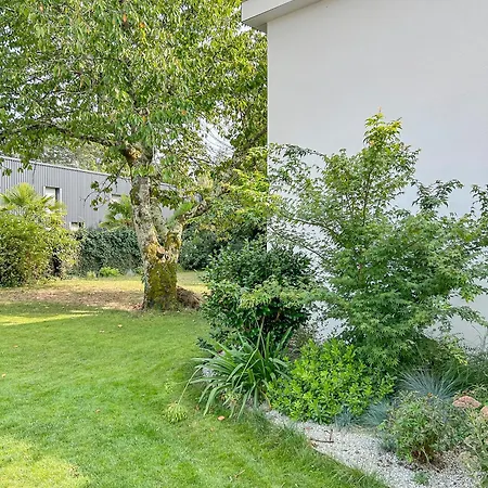 Willa Calme Avec Piscine Et A Proche Hopital Tram Et Parc D Activite *